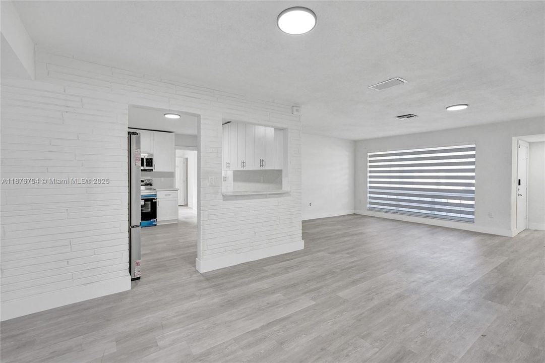 For Sale: $554,999 (4 beds, 3 baths, 2060 Square Feet)