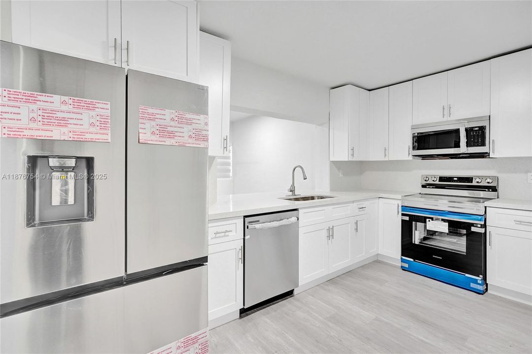 For Sale: $554,999 (4 beds, 3 baths, 2060 Square Feet)