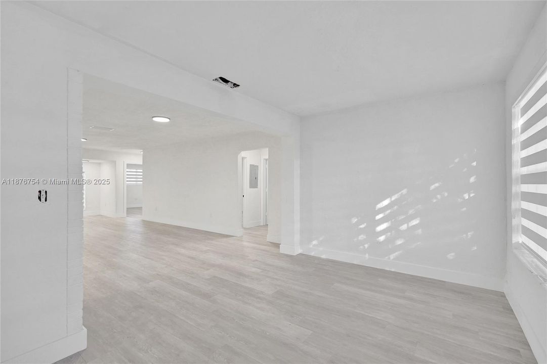 For Sale: $554,999 (4 beds, 3 baths, 2060 Square Feet)