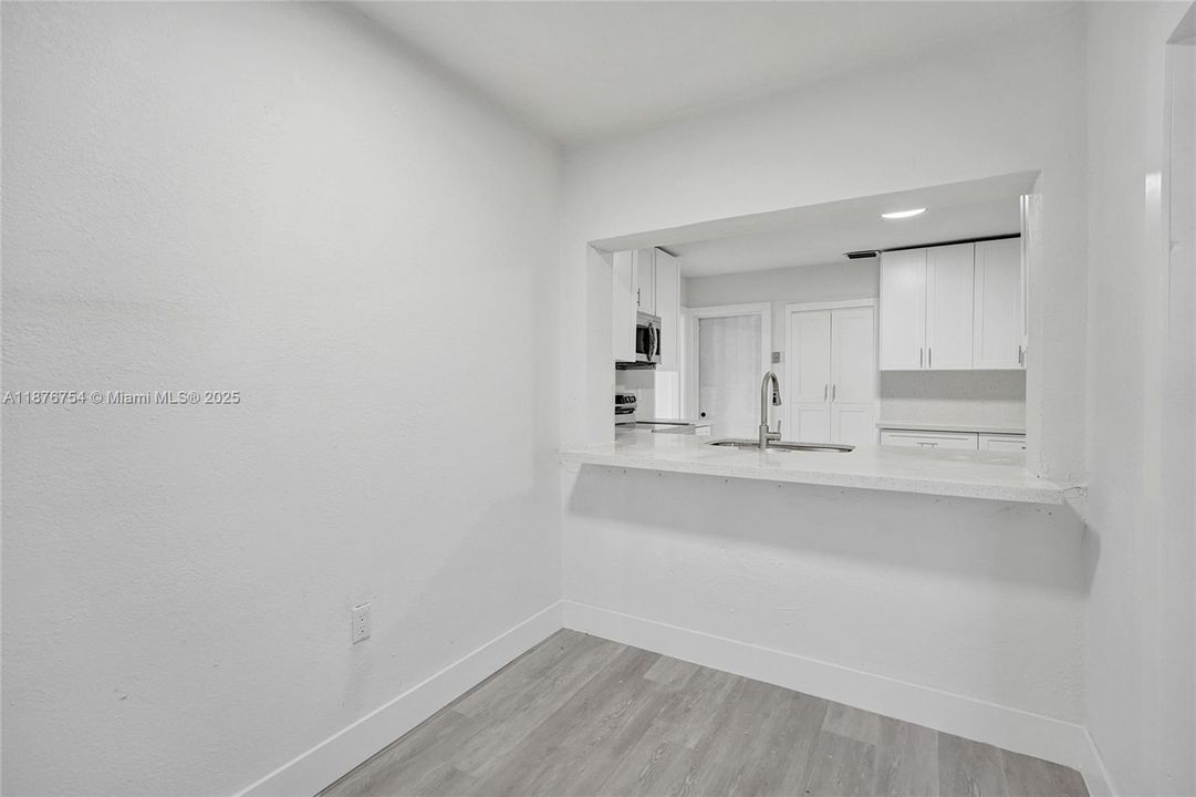 For Sale: $554,999 (4 beds, 3 baths, 2060 Square Feet)