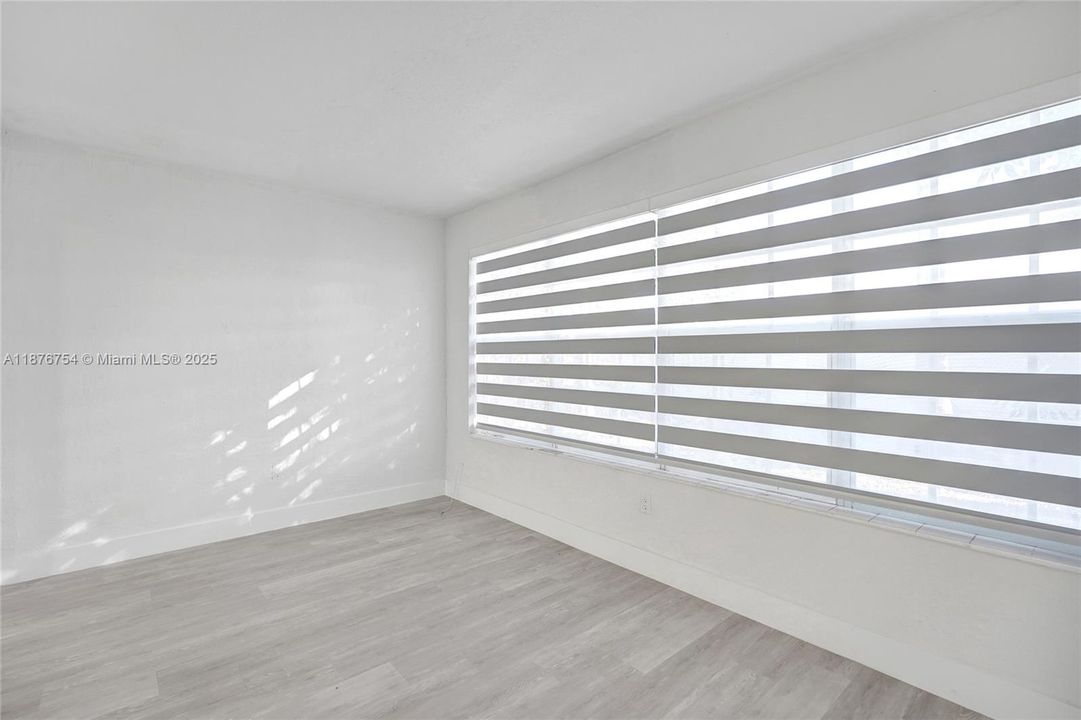 For Sale: $554,999 (4 beds, 3 baths, 2060 Square Feet)