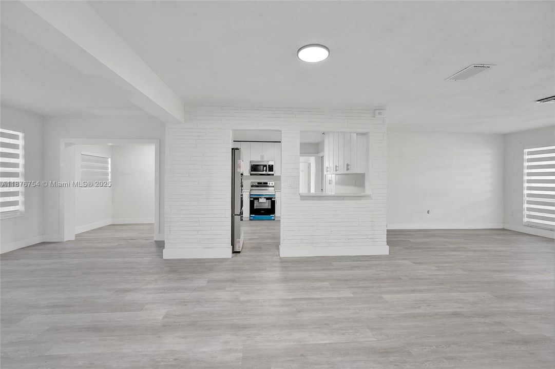 For Sale: $554,999 (4 beds, 3 baths, 2060 Square Feet)