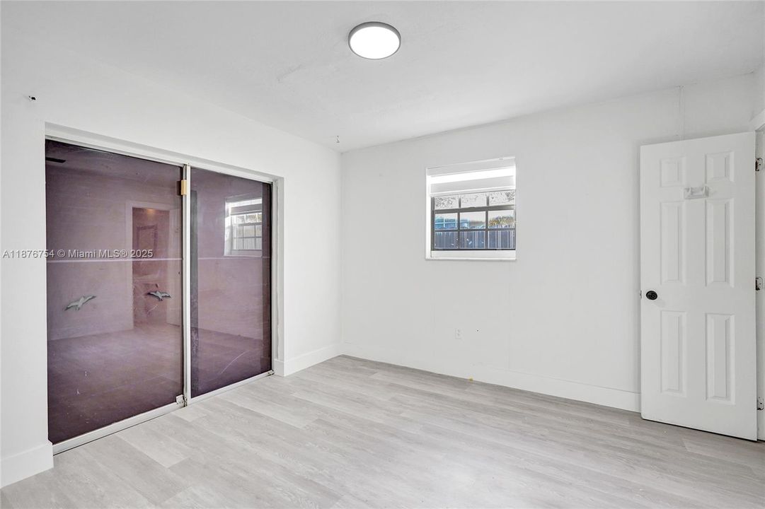 For Sale: $554,999 (4 beds, 3 baths, 2060 Square Feet)