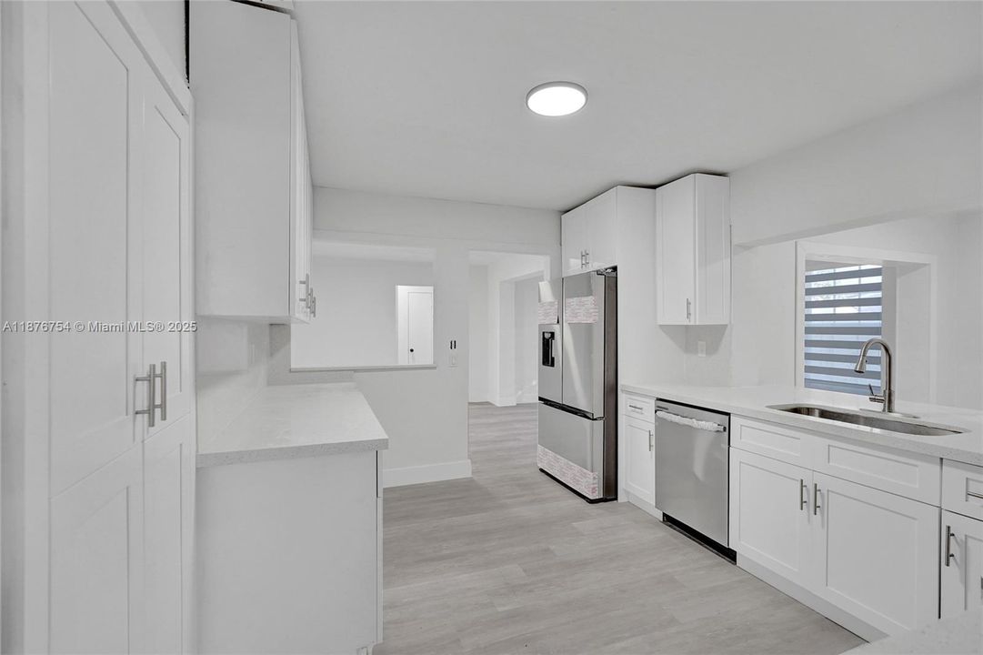 For Sale: $554,999 (4 beds, 3 baths, 2060 Square Feet)