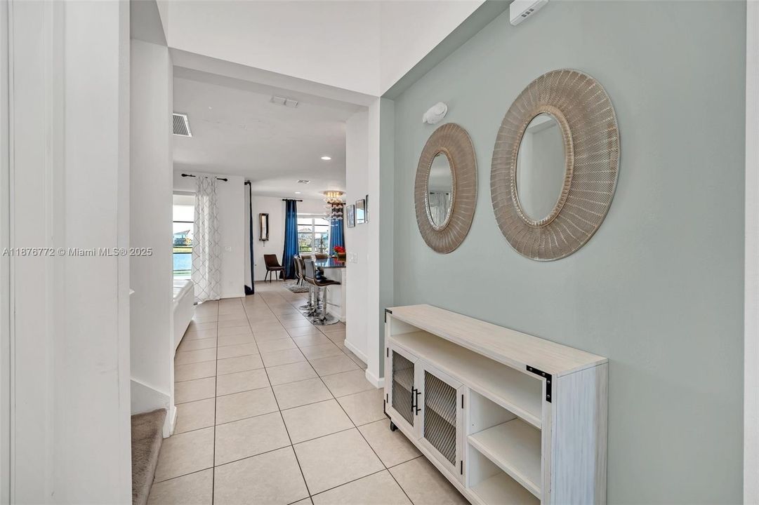 待售: $630,000 (6 贝兹, 6 浴室, 3395 平方英尺)