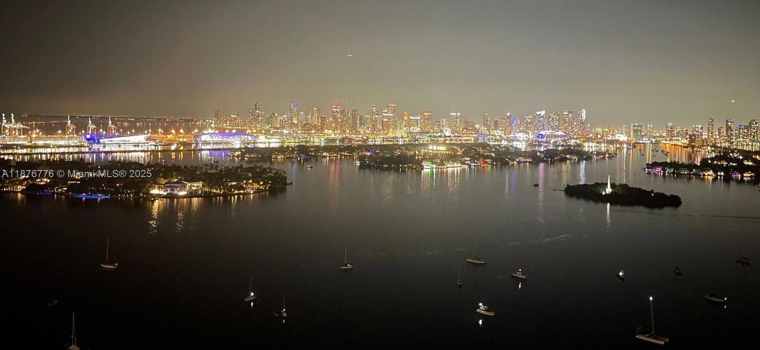 На продажу: $2,599,000 (3 спален, 3 ванн, 2582 Квадратных фут)