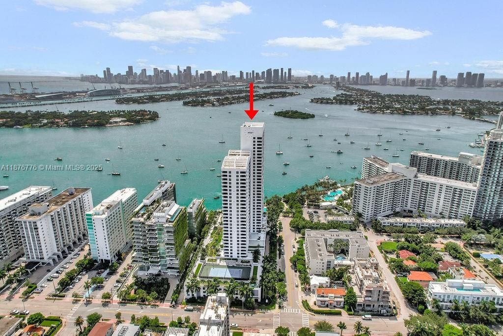 На продажу: $2,599,000 (3 спален, 3 ванн, 2582 Квадратных фут)