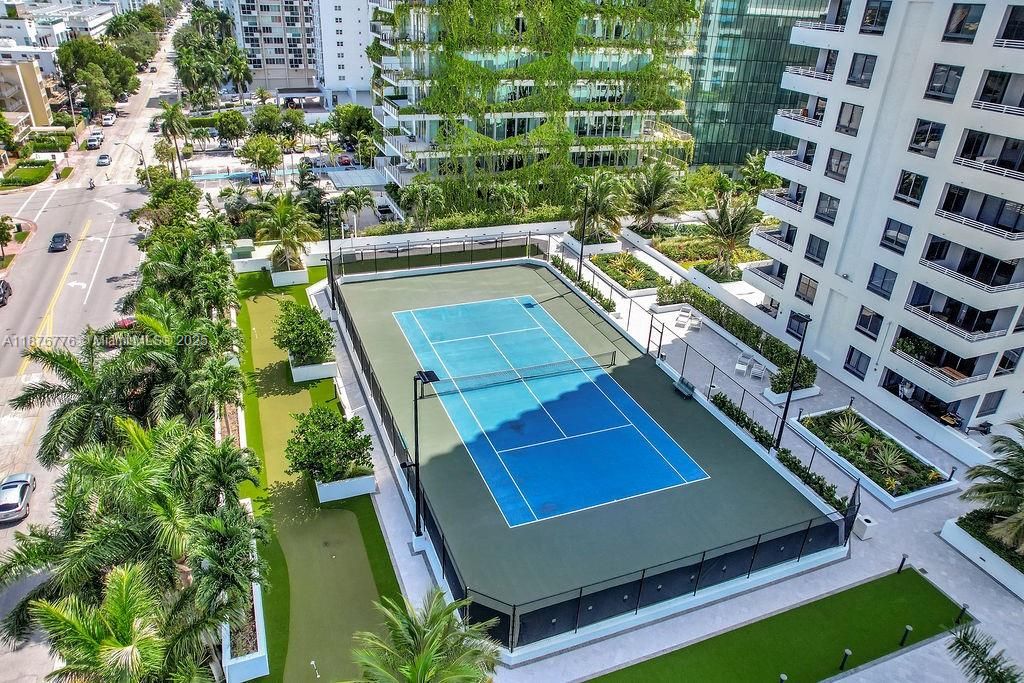 На продажу: $2,599,000 (3 спален, 3 ванн, 2582 Квадратных фут)