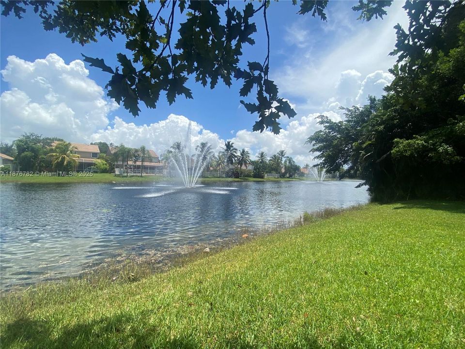 For Rent: $4,400 (3 beds, 2 baths, 1893 Square Feet)