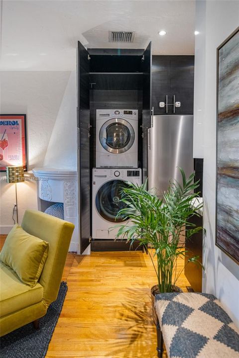 Vendido Recientemente: $515,000 (2 camas, 1 baños, 860 Pies cuadrados)