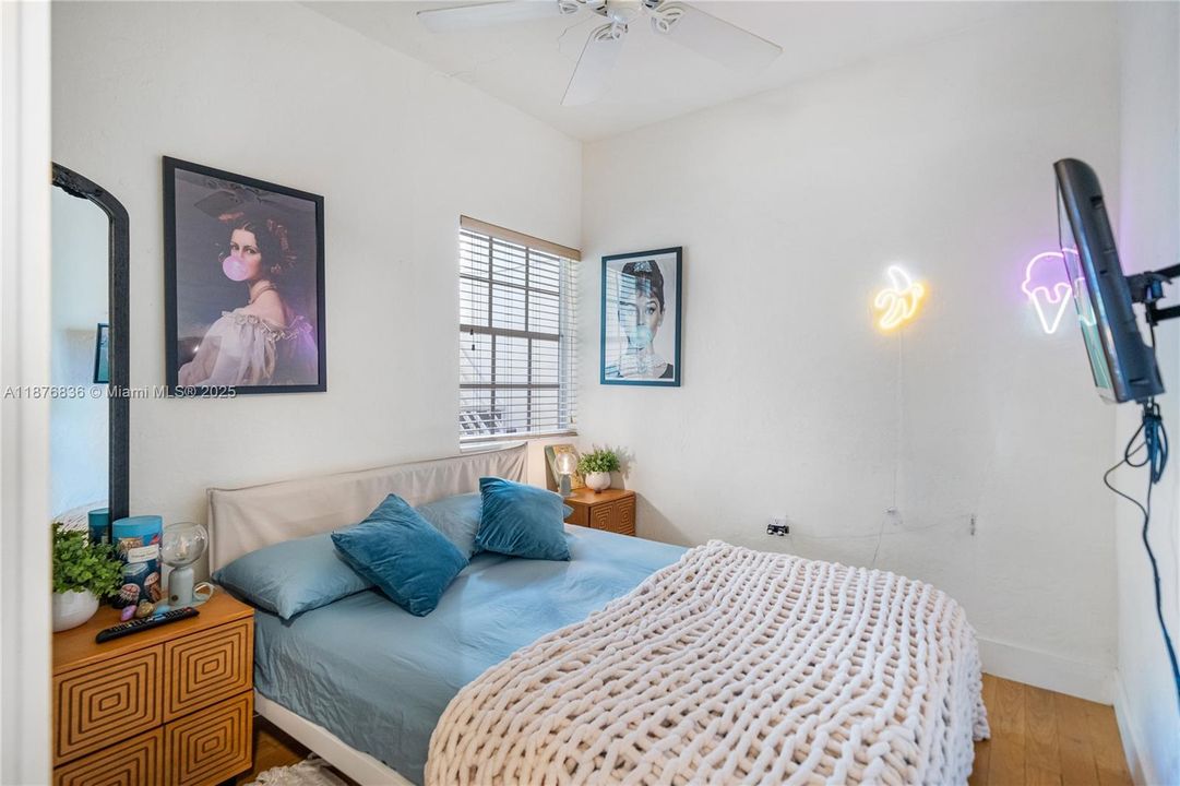 Vendido Recientemente: $515,000 (2 camas, 1 baños, 860 Pies cuadrados)