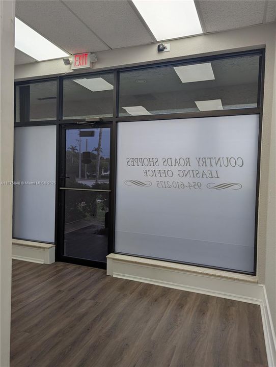 Под контрактом: $2,500 (0 спален, 0 ванн, 0 Квадратных фут)