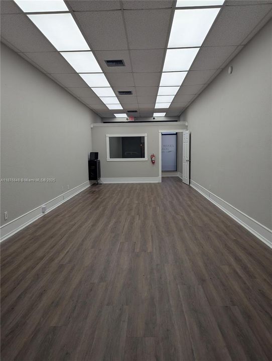 Под контрактом: $2,500 (0 спален, 0 ванн, 0 Квадратных фут)