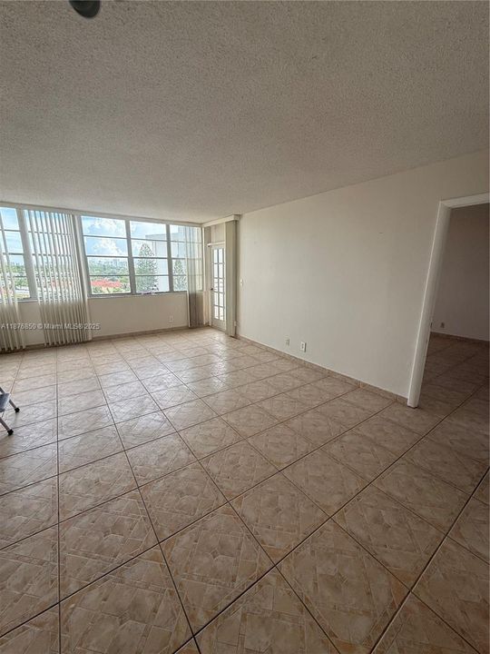 В аренду: $1,550 (1 спален, 1 ванн, 790 Квадратных фут)