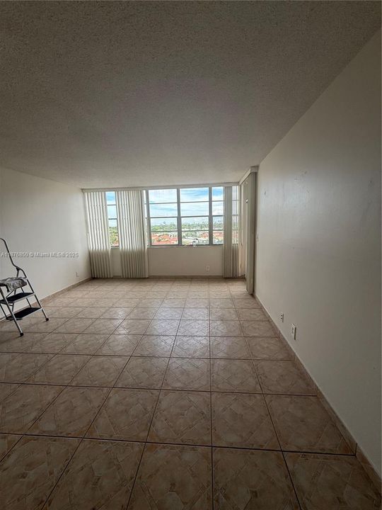 В аренду: $1,550 (1 спален, 1 ванн, 790 Квадратных фут)