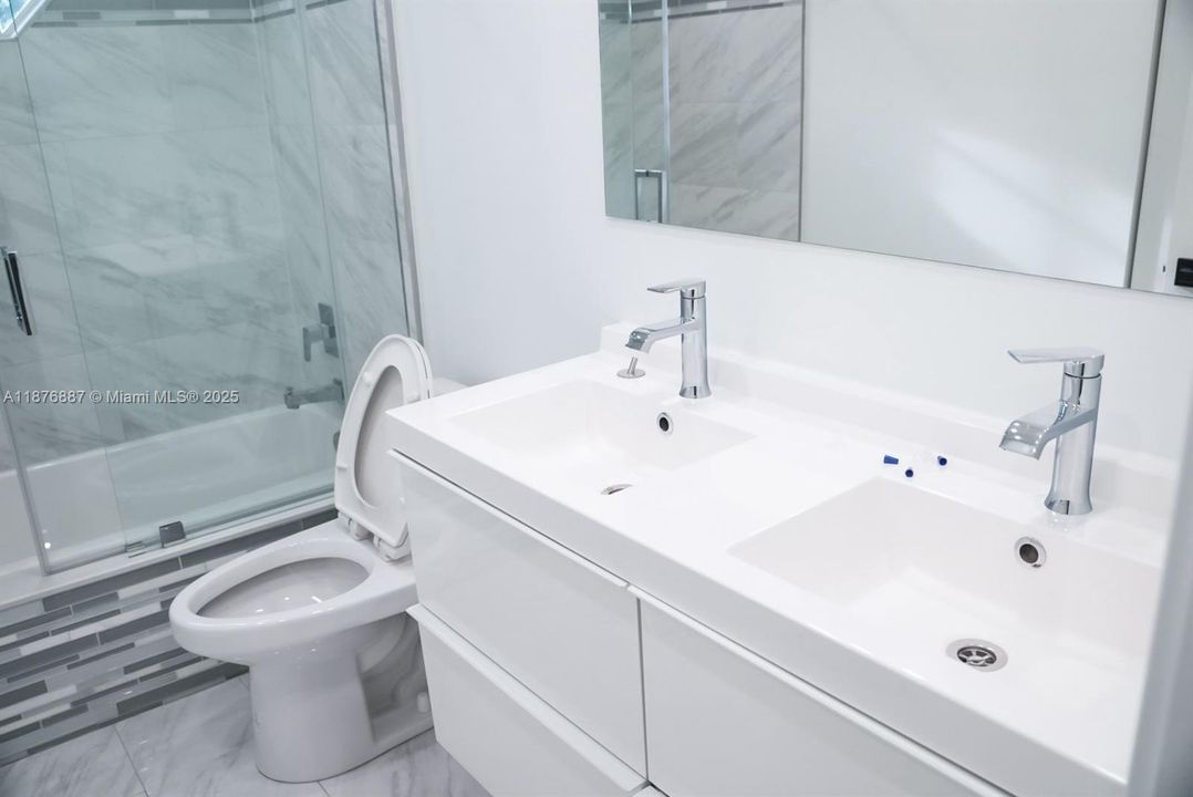 Recently Rented: $4,975 (4 beds, 2 baths, 1857 Square Feet)