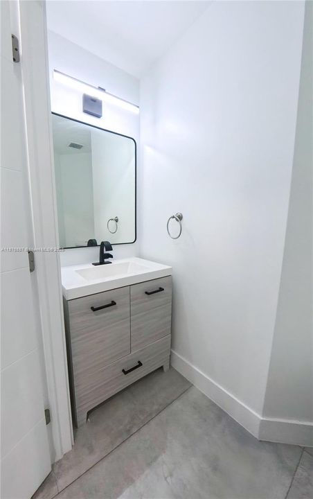 Recently Rented: $4,975 (4 beds, 2 baths, 1857 Square Feet)