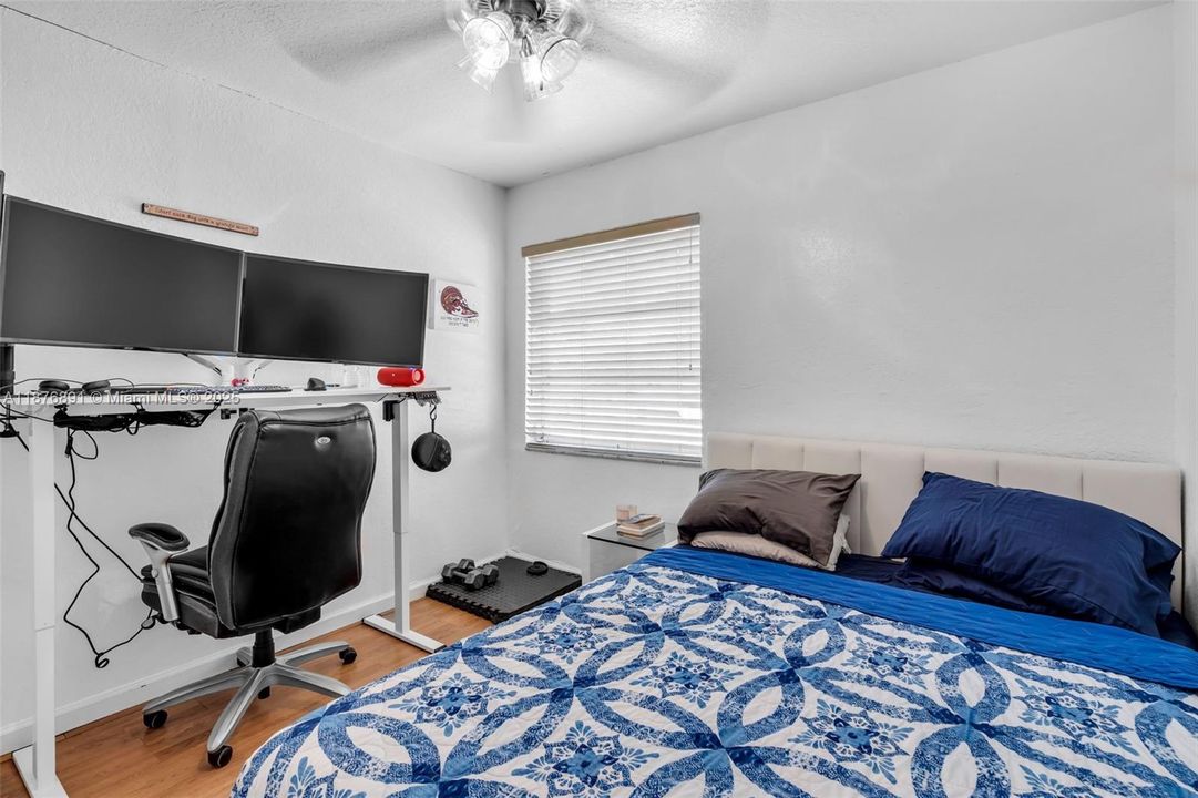 For Sale: $370,000 (3 beds, 2 baths, 1360 Square Feet)