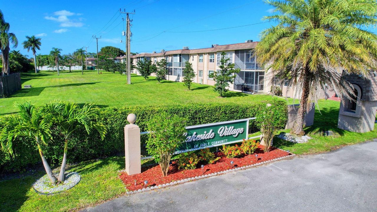 46-web-or-mls-Lakeside Village (7)