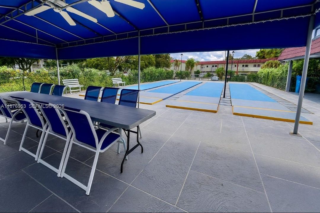 Activo con contrato: $113,000 (2 camas, 2 baños, 1170 Pies cuadrados)