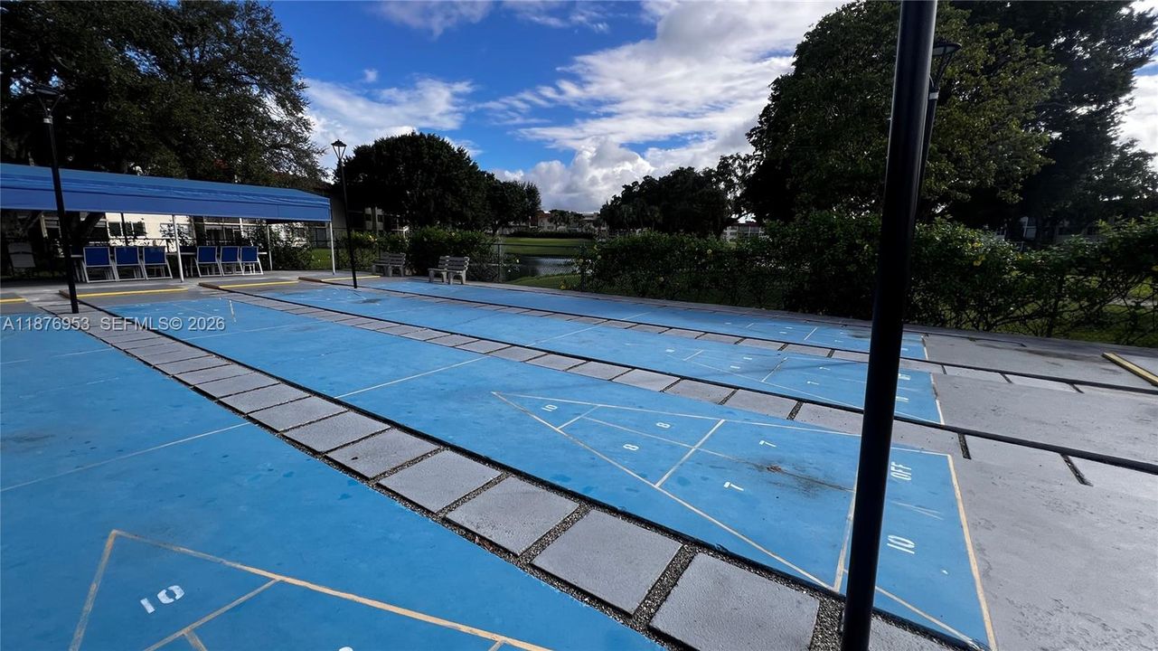 Activo con contrato: $113,000 (2 camas, 2 baños, 1170 Pies cuadrados)