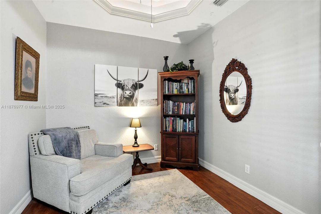 For Sale: $974,500 (5 beds, 3 baths, 4076 Square Feet)