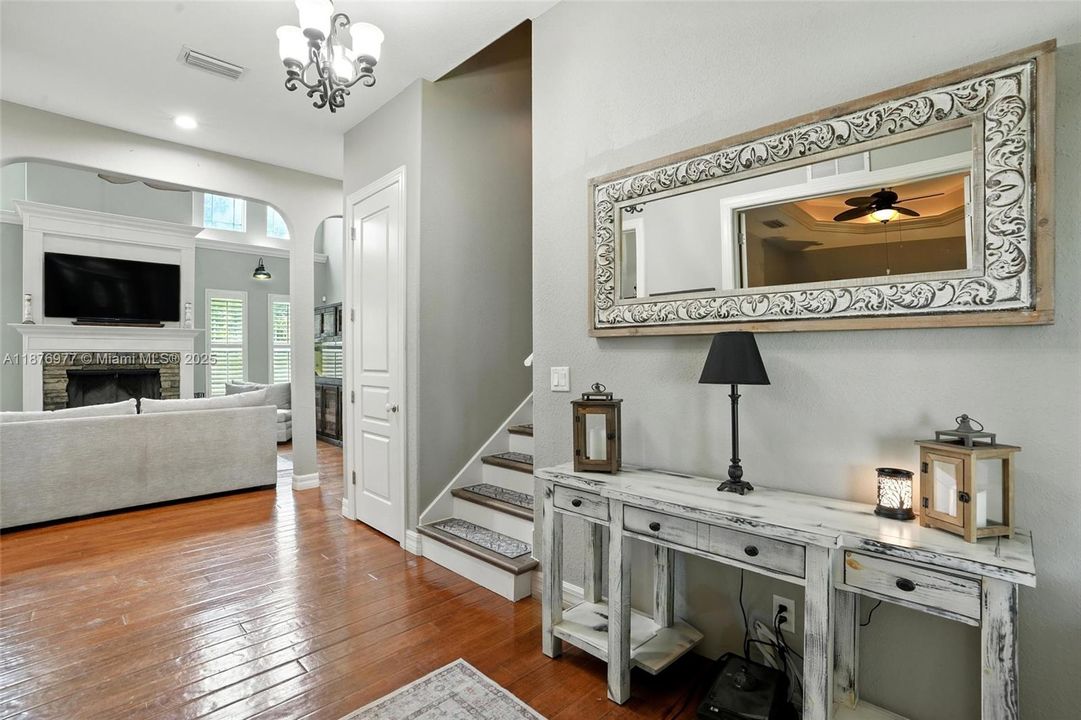 For Sale: $974,500 (5 beds, 3 baths, 4076 Square Feet)