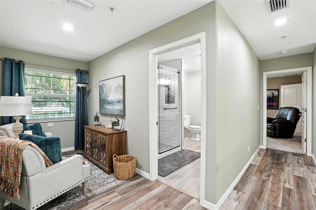 For Sale: $974,500 (5 beds, 3 baths, 4076 Square Feet)