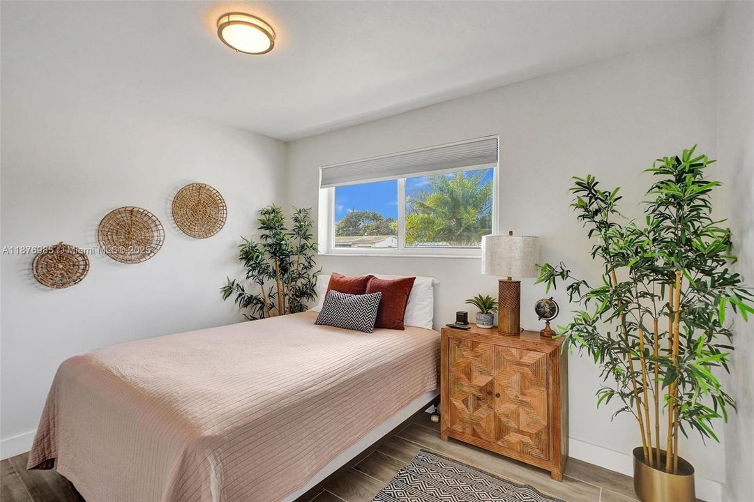 Active With Contract: $3,750 (4 beds, 2 baths, 1539 Square Feet)