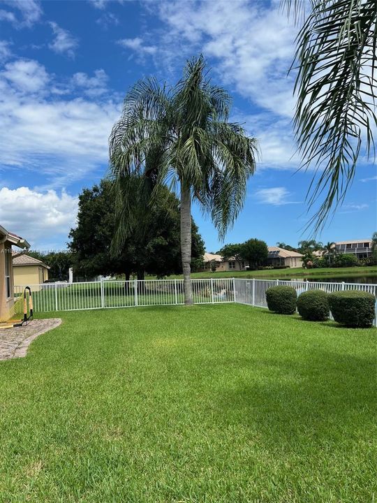 На продажу: $499,000 (4 спален, 2 ванн, 2382 Квадратных фут)