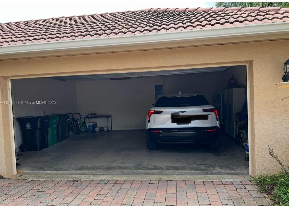 На продажу: $499,000 (4 спален, 2 ванн, 2382 Квадратных фут)