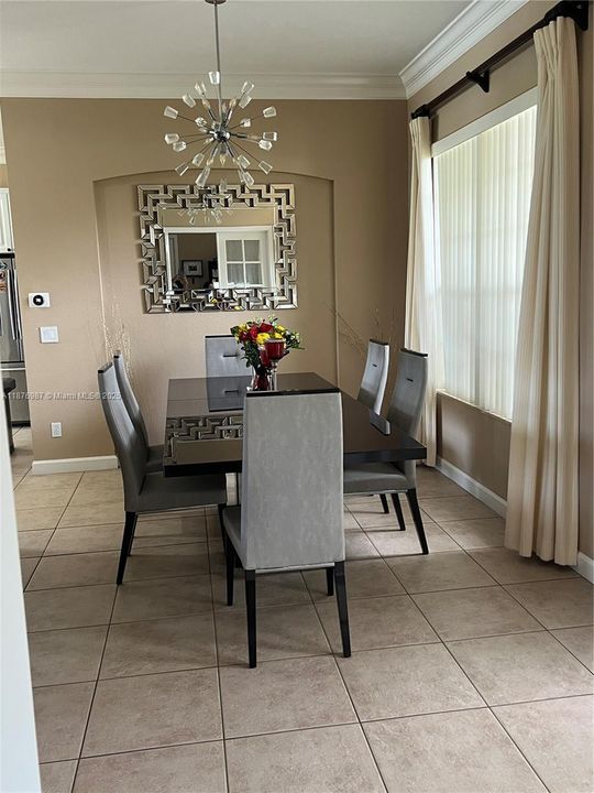 На продажу: $499,000 (4 спален, 2 ванн, 2382 Квадратных фут)