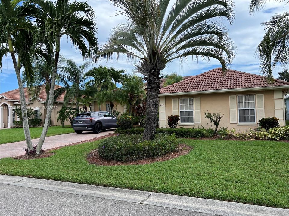 На продажу: $499,000 (4 спален, 2 ванн, 2382 Квадратных фут)