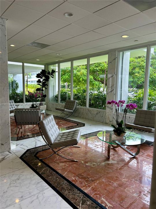 Recientemente alquilado: $3,200 (1 camas, 1 baños, 895 Pies cuadrados)