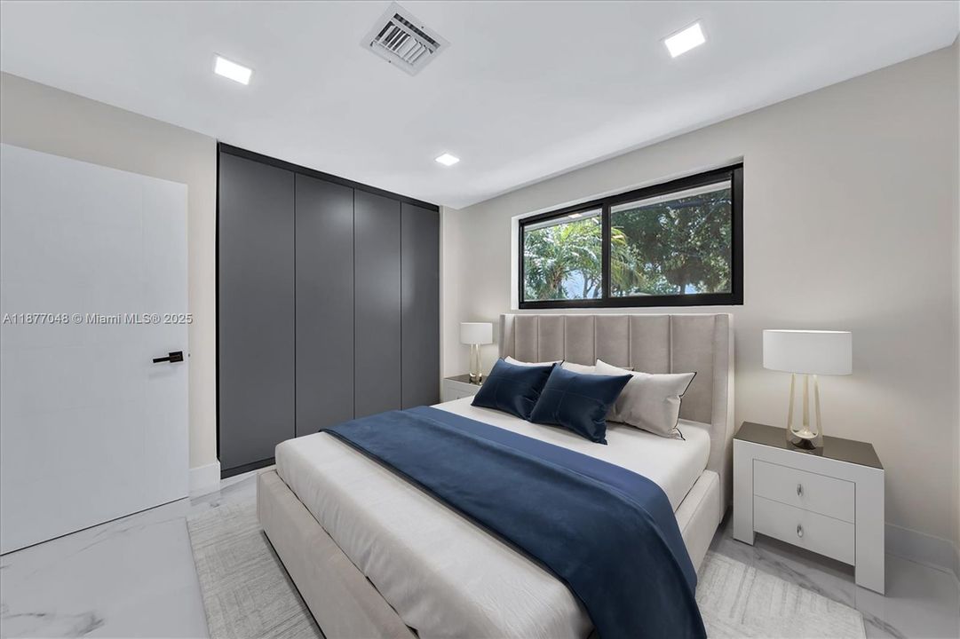 合同活跃: $975,000 (4 贝兹, 3 浴室, 2140 平方英尺)