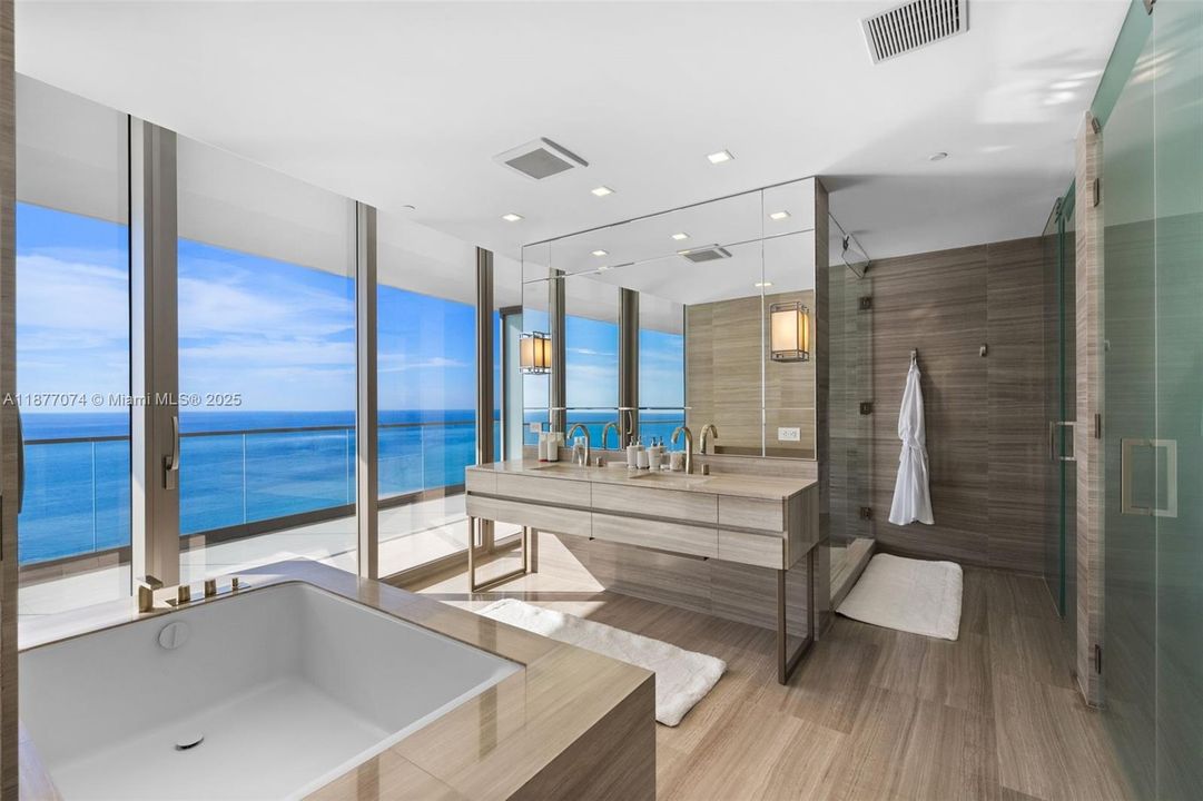 最近租的: $35,000 (4 贝兹, 5 浴室, 3296 平方英尺)