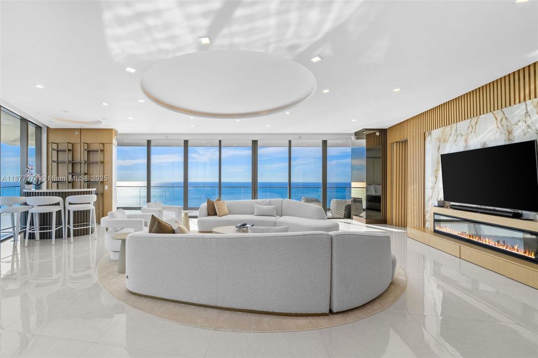 最近租的: $35,000 (4 贝兹, 5 浴室, 3296 平方英尺)