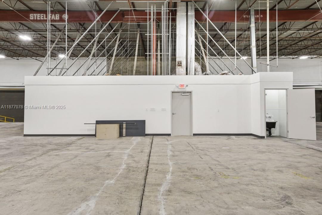 В аренду: $23 (0 спален, 0 ванн, 0 Квадратных фут)