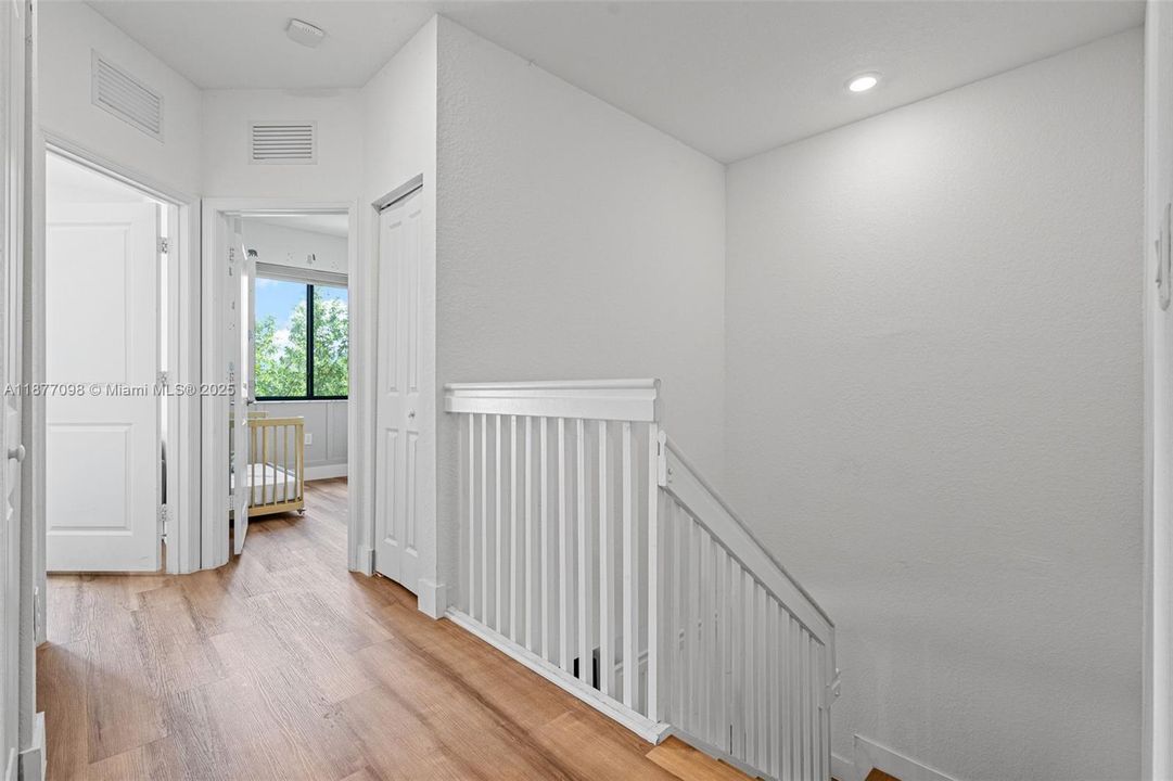 Active With Contract: $3,100 (3 beds, 2 baths, 1662 Square Feet)