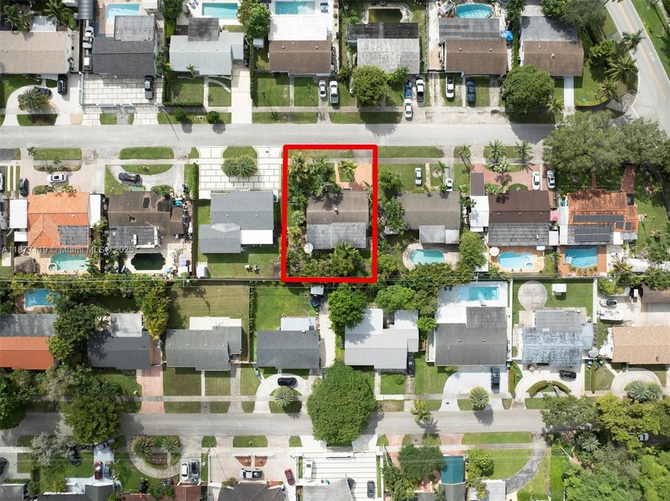 Recently Sold: $699,000 (4 beds, 3 baths, 1732 Square Feet)