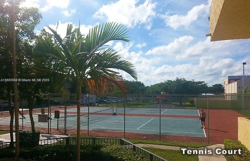 En Venta: $224,670 (1 camas, 1 baños, 725 Pies cuadrados)