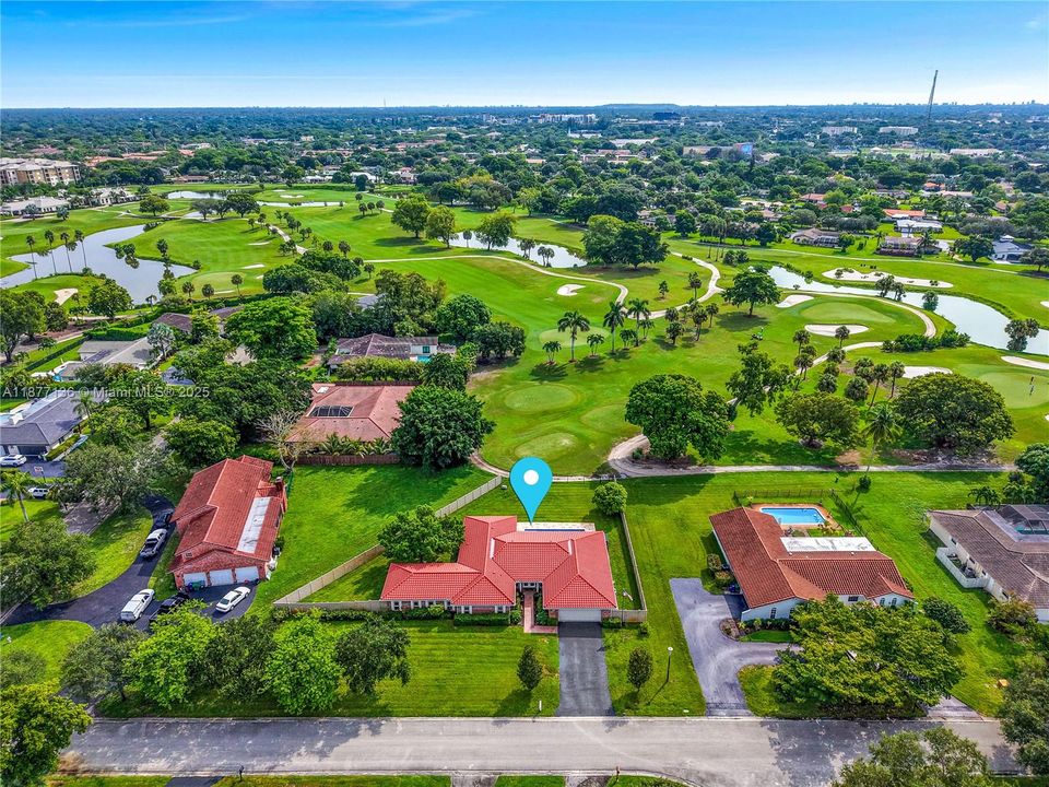 Недавно продано: $845,000 (5 спален, 3 ванн, 2836 Квадратных фут)