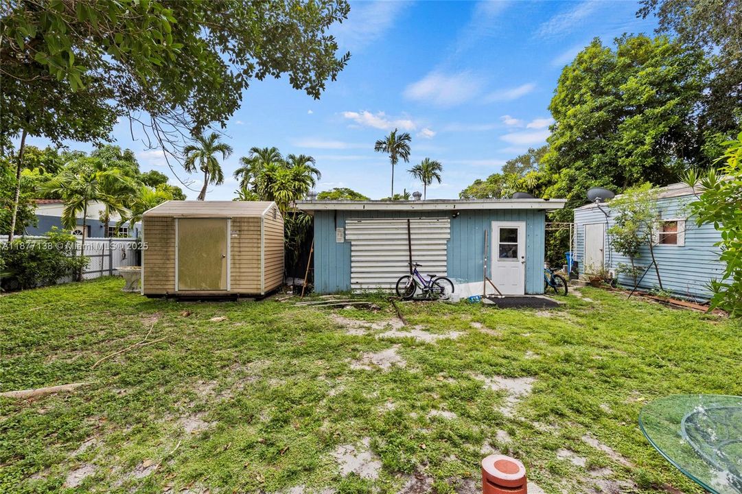 Activo con contrato: $359,990 (3 camas, 2 baños, 1050 Pies cuadrados)