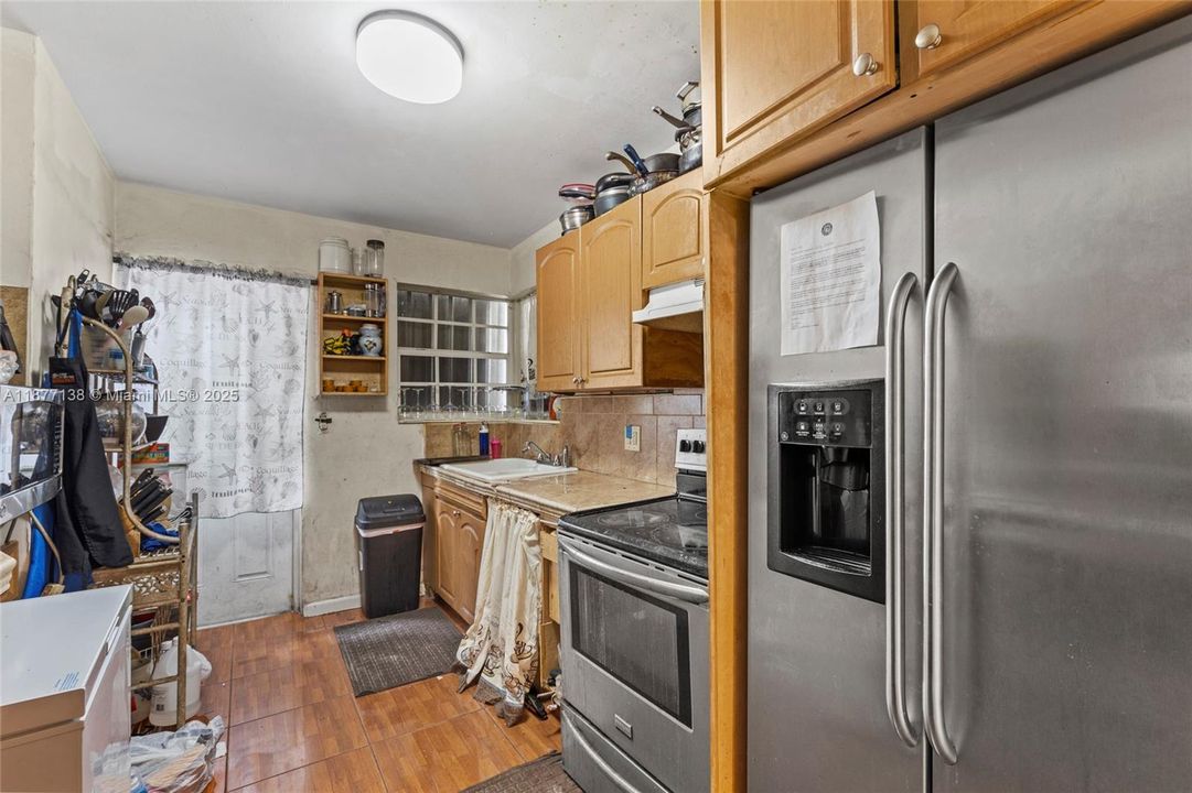 Activo con contrato: $359,990 (3 camas, 2 baños, 1050 Pies cuadrados)