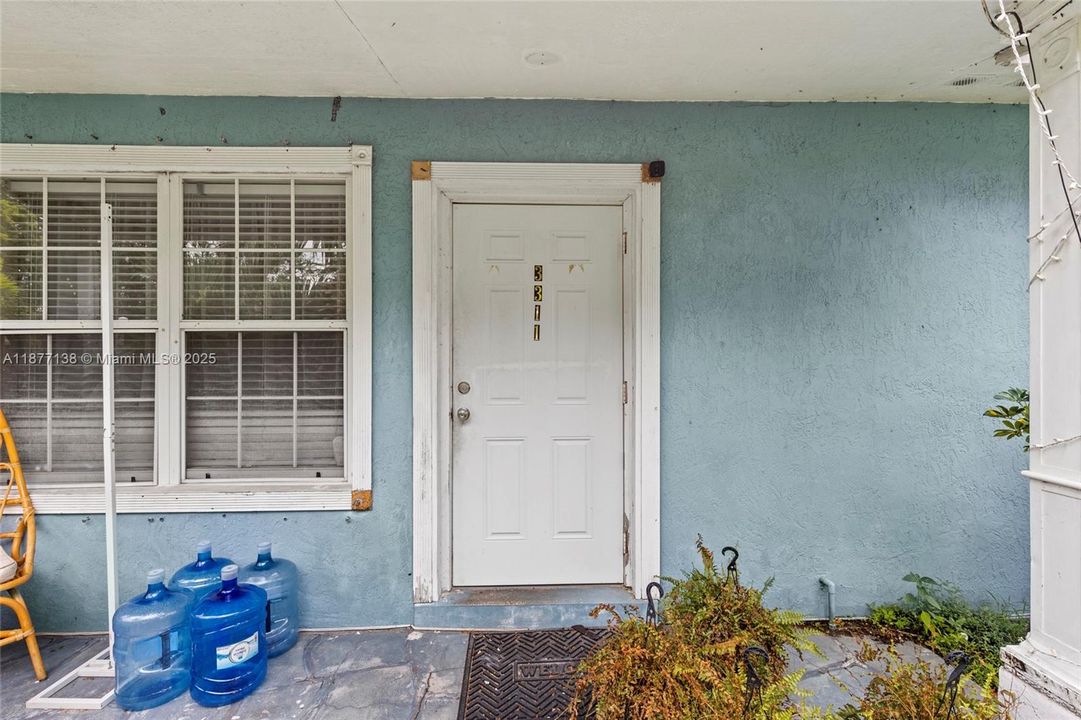 Activo con contrato: $359,990 (3 camas, 2 baños, 1050 Pies cuadrados)