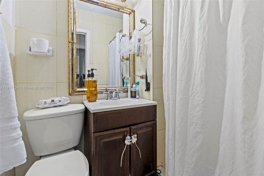 Activo con contrato: $359,990 (3 camas, 2 baños, 1050 Pies cuadrados)