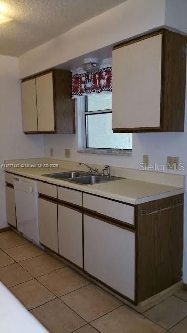 合同活跃: $150,000 (2 贝兹, 2 浴室, 0 平方英尺)