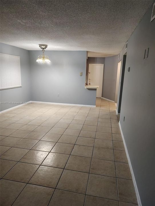 合同活跃: $150,000 (2 贝兹, 2 浴室, 0 平方英尺)