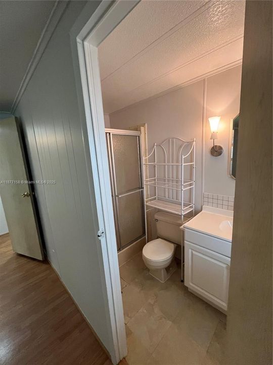 合同活跃: $1,850 (2 贝兹, 2 浴室, 1008 平方英尺)