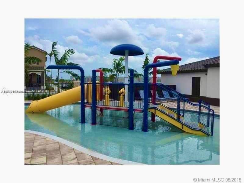 Activo con contrato: $1,650 (1 camas, 1 baños, 2312 Pies cuadrados)